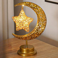 lampe de chevet couleur doré en forme de lune style oriental et veilleuse coranique